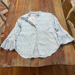 Tizzie White and Blue Geometric Blouse XL Ruffle Collar